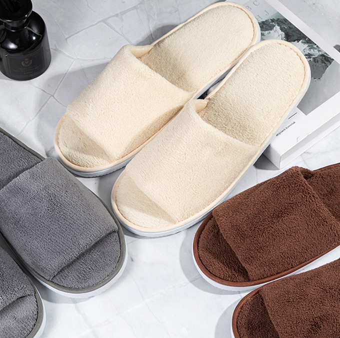 Fast Delivery Custom Hotel Coral Fleece Portable Eco-friendly Soft Spa Disposable Slippers Open Toe Velour For Unisex