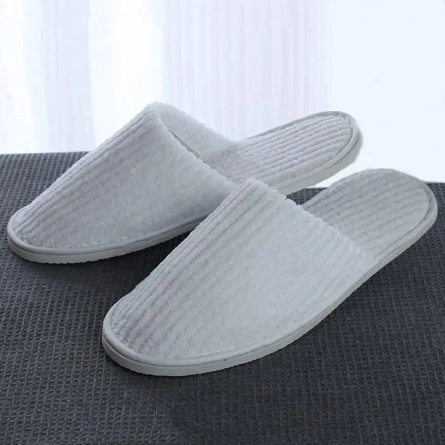 Chaussons en polaire corail douillet personnalisés, réutilisables et lavables pour la maison, l'hôtel, le spa, les fêtes et les festivals