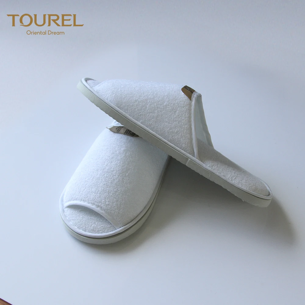 Pantufla de Hotel Desechable de Algodón y Terciopelo a Bajo Precio, Suave y Personalizada con Característica Reciclable